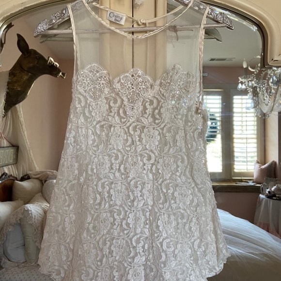 Vintage Ivory Lace Top - Picture 2 of 3